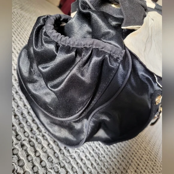 🌻RARE🌻 Juicy Couture Black Daydreamer handbag with Gold Accents Y2K 2008 - Picture 7 of 16